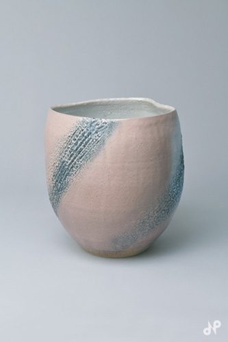 萩釉陶壺「生動・2022」
